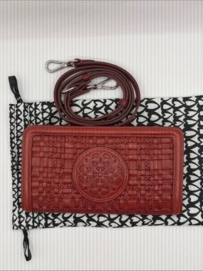 NWOT Retired Brighton Montecito Large Woven Wallet Brick Red adjustable strap